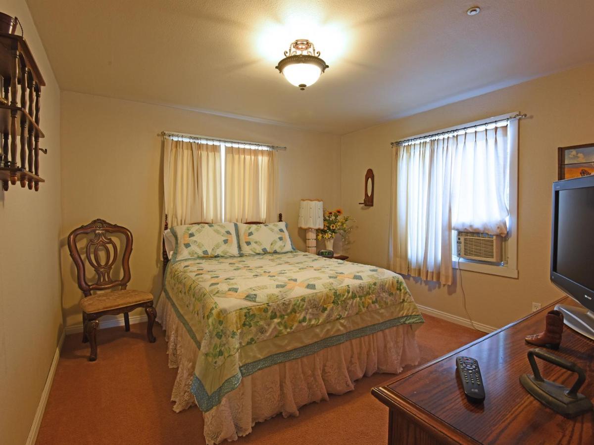 Pine Tree Inn&Bakery Panaca Zimmer foto
